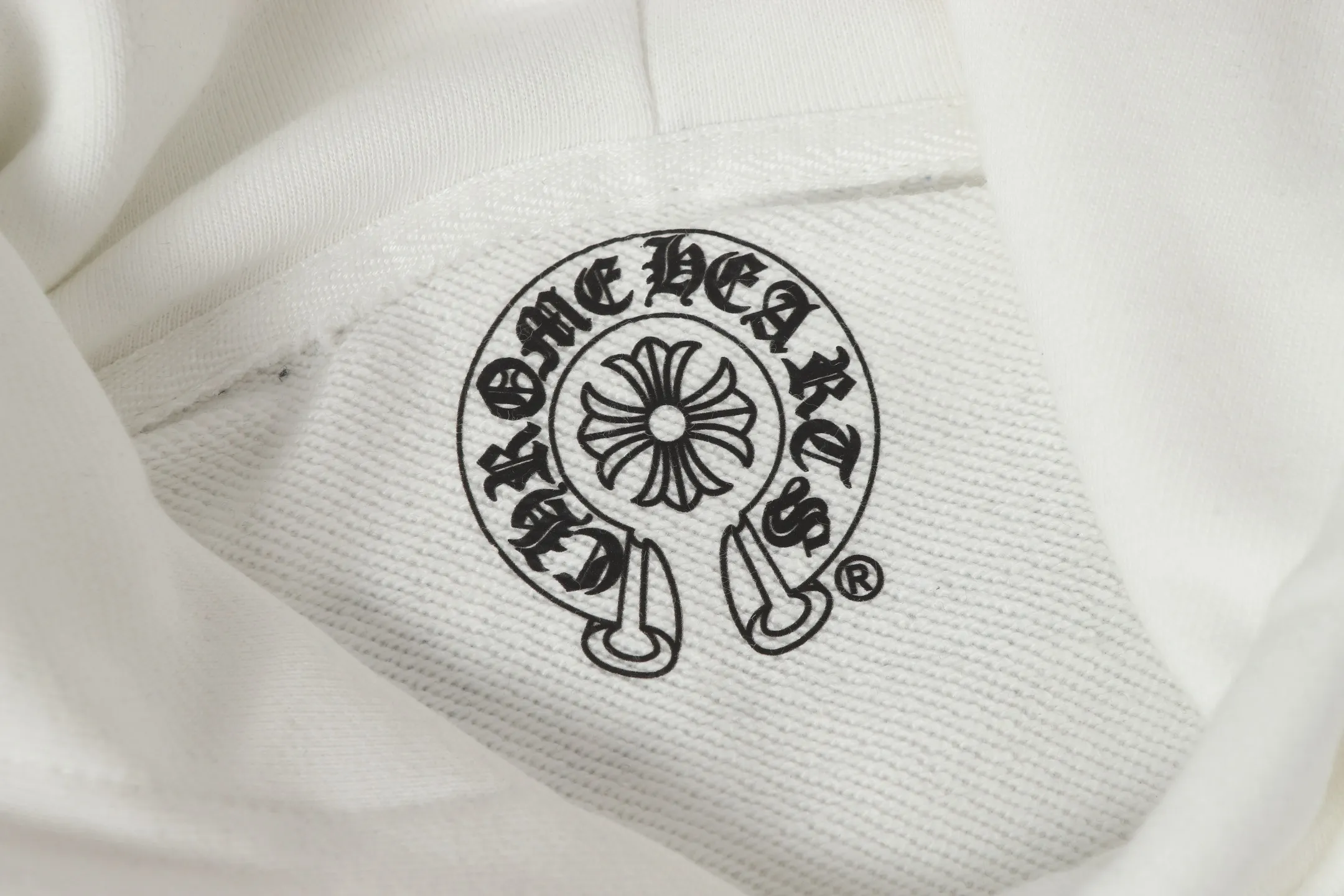 P240 Cross-border model, please do not place an order if you are pursuing quality -Chrome Hearts/Chrome Hearts Colorful🌈Horseshoe Sanskrit printed hooded sweatshirt -High weight, high density and high quality. The wool is soft, delicate and skin-friendly. It feels soft and silky. It has excellent warmth and skin-friendly properties. -Size: S M L XL